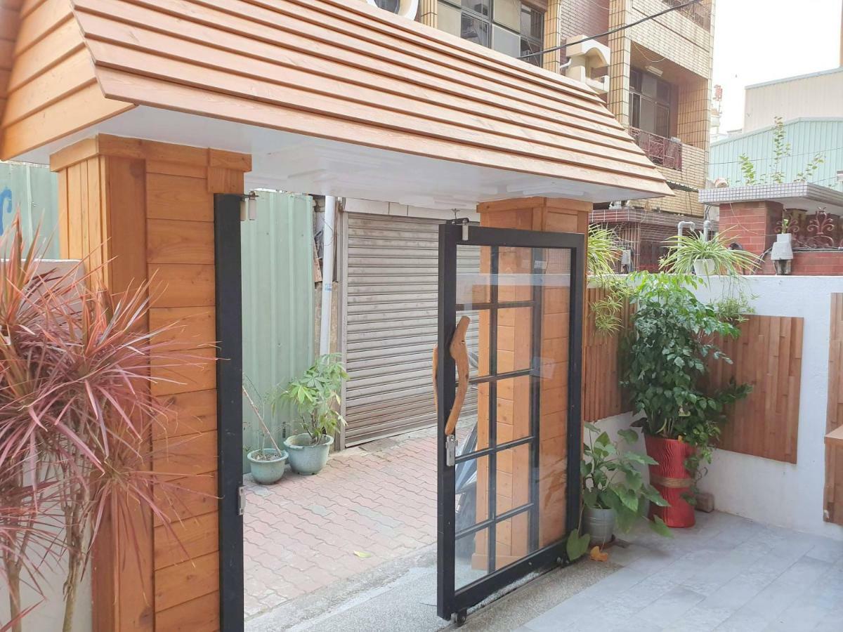 Honey House Tainan Acomodação com café da manhã Exterior foto